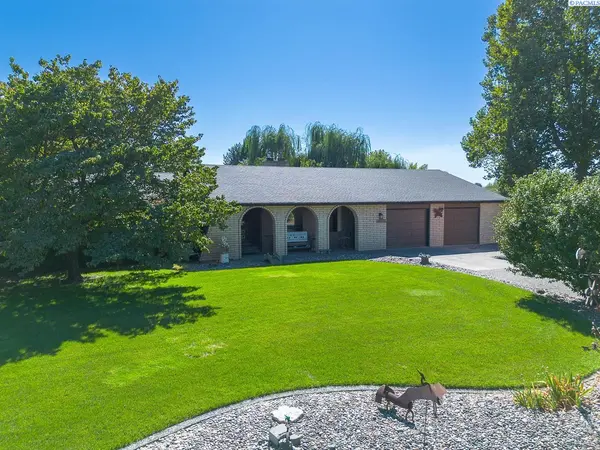 4922 W Argent Road, Pasco, WA 99301