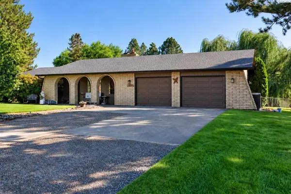 4922 W Argent Road, Pasco, WA 99301