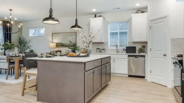 2251 Tall Sage Ave, Richland, WA 99352