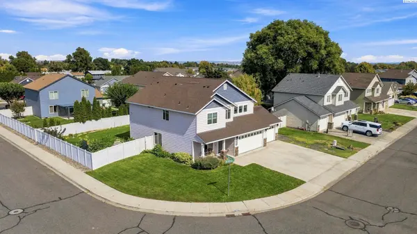 1520 W 40th Place, Kennewick, WA 99337