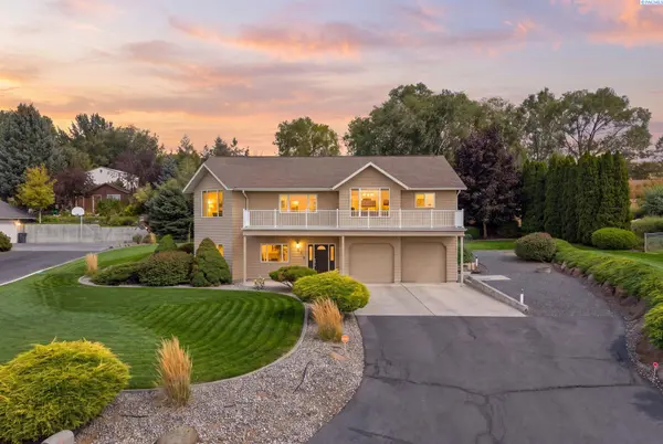 927 Easy St NE, Moses Lake, WA 98837