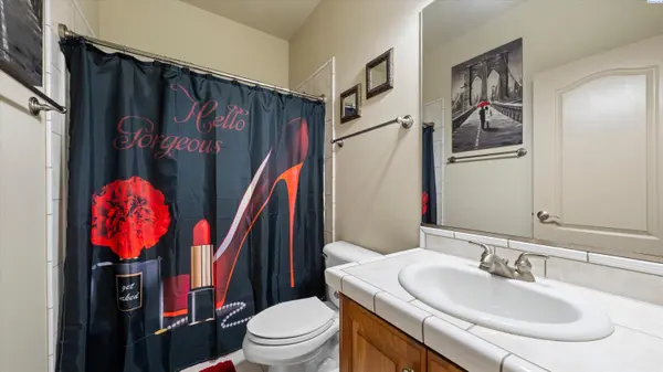 3710 W Canyon Lakes Drive #G102, Kennewick, WA 99337