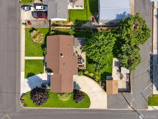 808 E Oak St, Othello, WA 99344