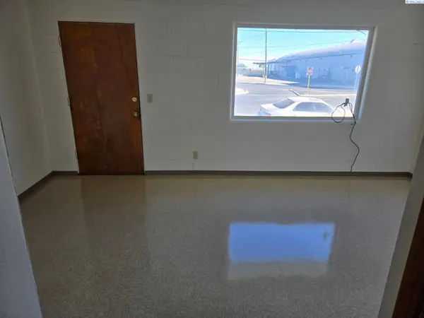 301 E Edison Avenue, Sunnyside, WA 98944