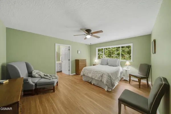 688 Ownby Drive, Gatlinburg, TN 37738