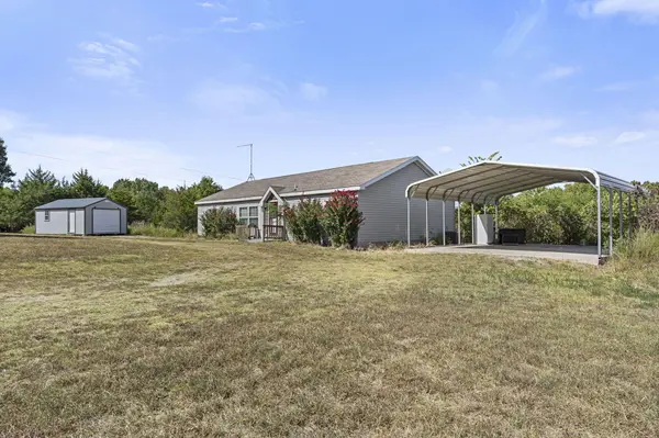 239 Taupe LN, Reeds Spring, MO 65737