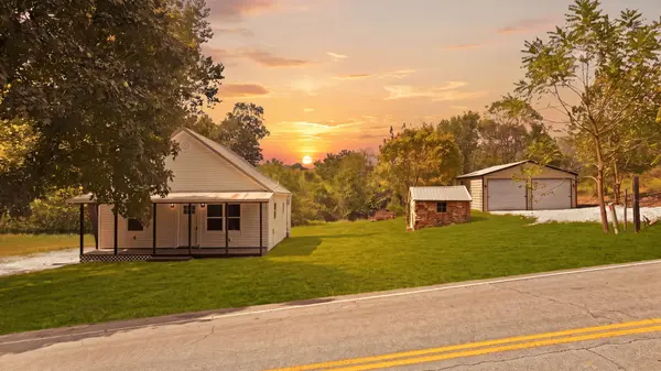 11935 N Farm Road 119, Brighton, MO 65617