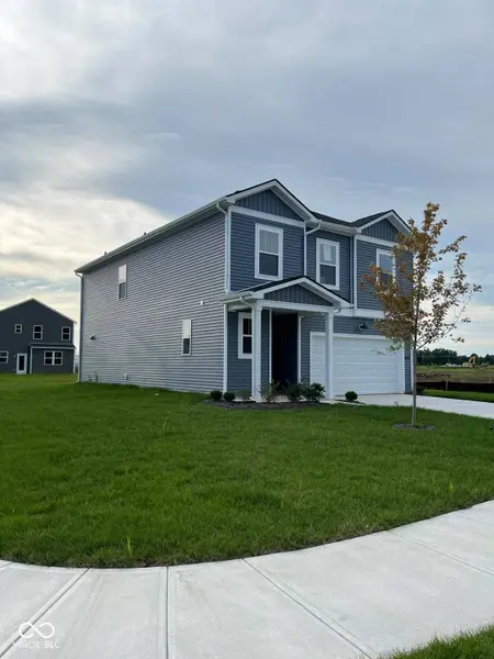 3754 Riverstone DR, Whitestown, IN 46075