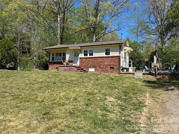 110 9th ST, Black Mountain, NC 28711