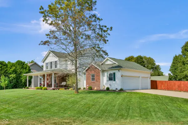 5522 River Birch DR, Columbus, IN 47201