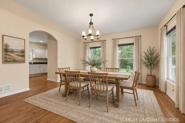 444 Cambridge WAY, Bolingbrook, IL 60440