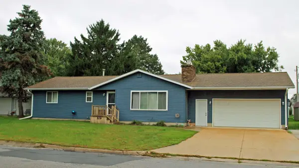 509 E Mark ST, Shell Rock, IA 50670