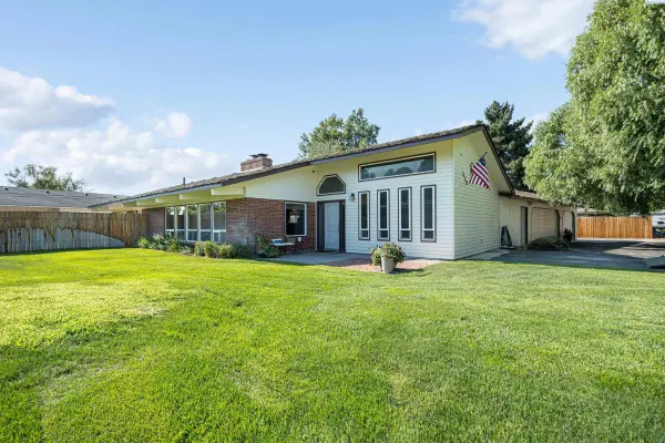 520 Road 47, Pasco, WA 99301