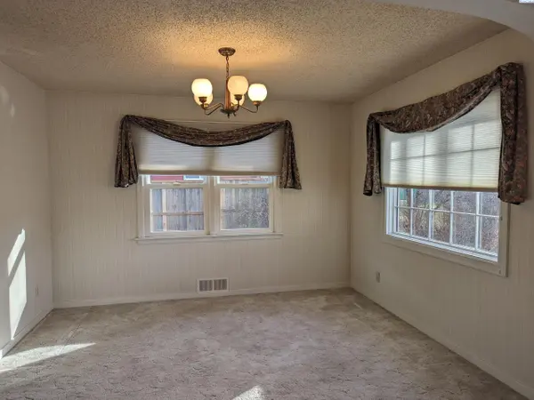 444 N Almira Ave, Connell, WA 99326