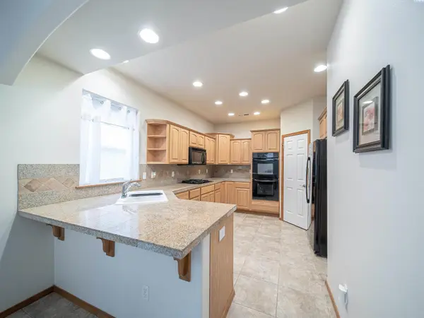 143 Keene Rd, Richland, WA 99352