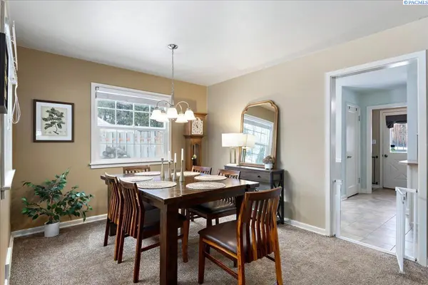 1201 5th St, Prosser, WA 99350-1324