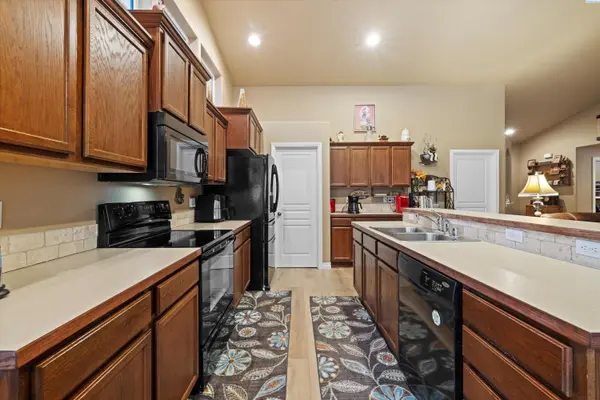 3708 Lantana Dr, Pasco, WA 99301