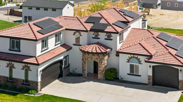 13705 S Grandview Ln, Kennewick, WA 99336