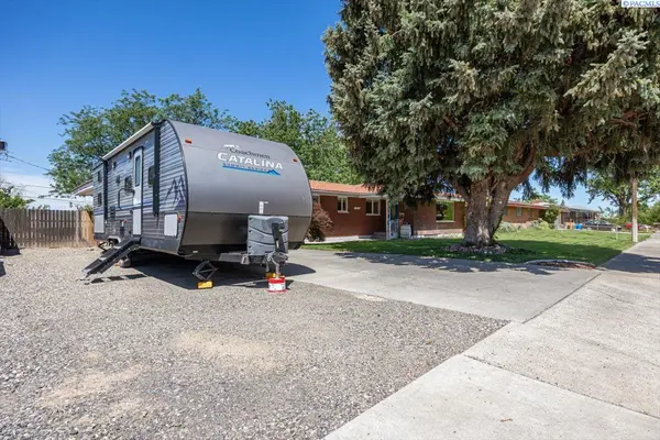1930 W 9th Place, Kennewick, WA 99336