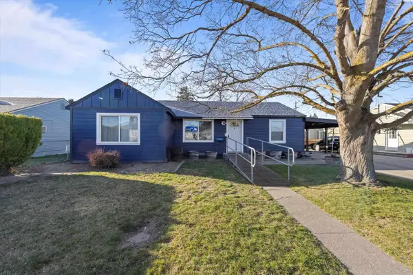624 E 2nd, Grandview, WA 98930