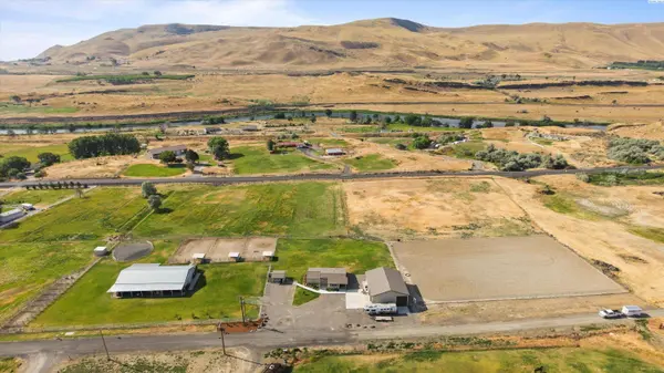 35803 W Rayhill Rd,  Benton City,  WA 99320