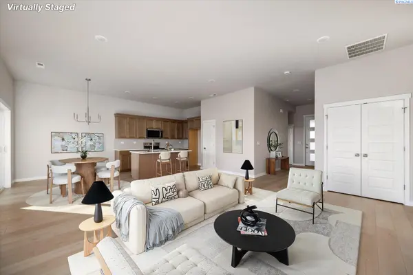 10151 W 16th Place, Kennewick, WA 99338
