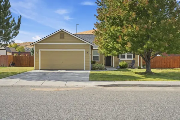 5103 Pinehurst St, West Richland, WA 99353