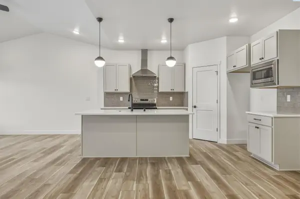 4553 Grove Ct., West Richland, WA 99353