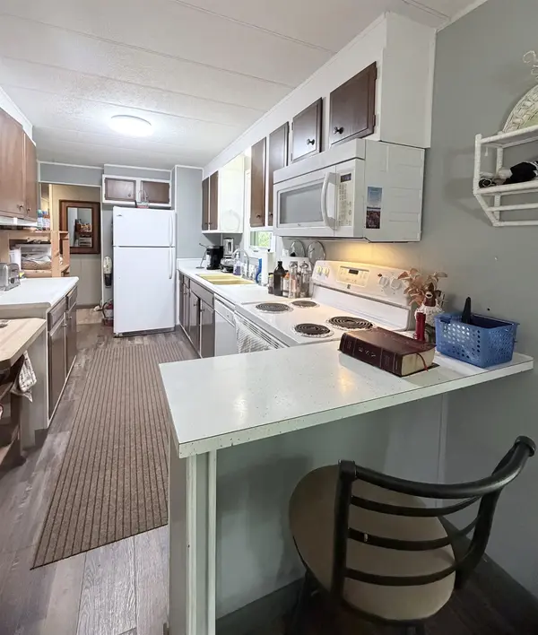 304 S Valley, Eureka, KS 67045