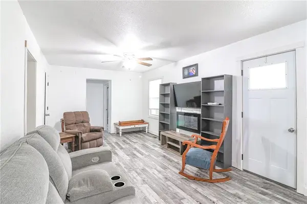 214 E 1st ST, Appleton City, MO 64724