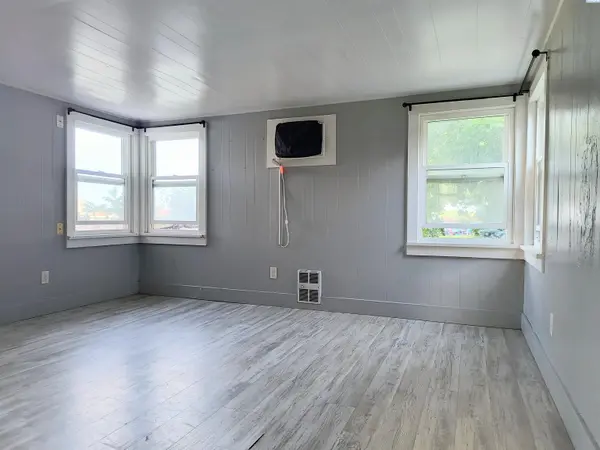 524 E 2nd, Kennewick, WA 99336