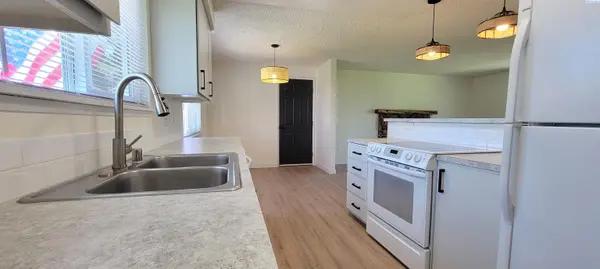 819 S Neel Ct, Kennewick, WA 99336