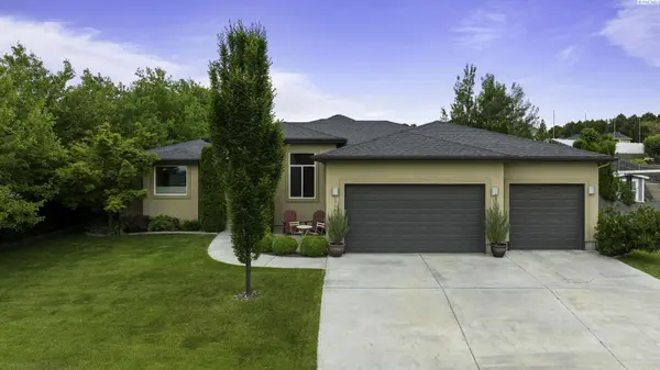 2754 Katie Rd,  Kennewick,  WA 99338