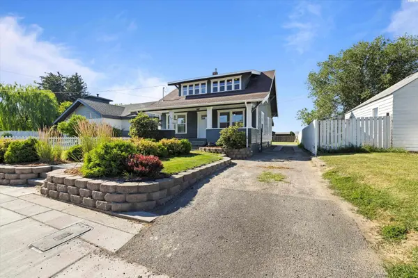 406 E 4th ave, Grandview, WA 98930