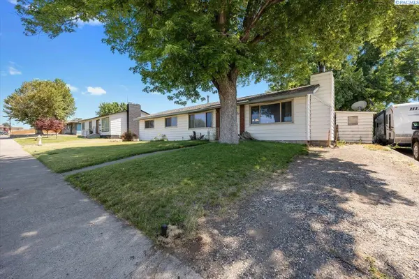 1935 N 19th Dr., Pasco, WA 99301