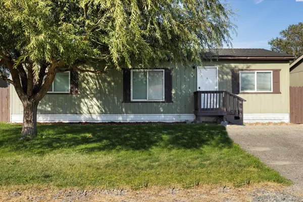 200802 E Game Farm Rd ##145, Kennewick, WA 99337