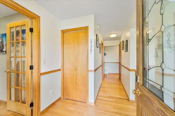 4406 S Toro Ct, Kennewick, WA 99338
