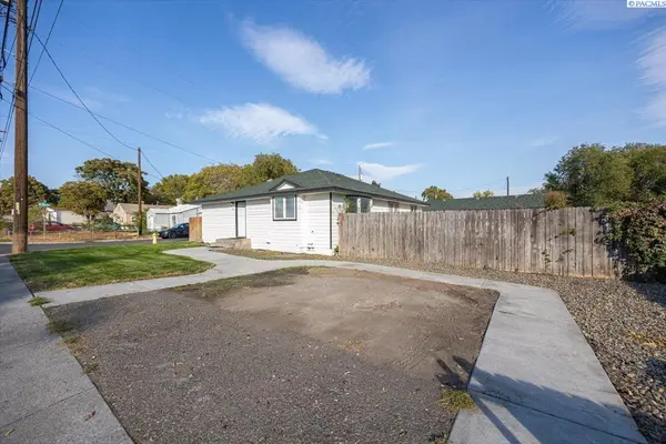 1301 S washington st, Kennewick, WA 99337