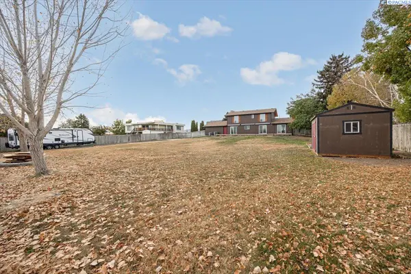 4802 W 27th Avenue, Kennewick, WA 99338