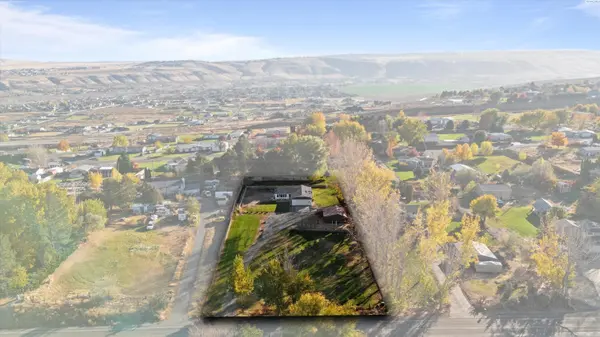 98407 E Reata Rd, Kennewick, WA 99338
