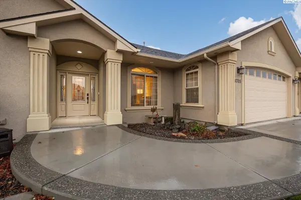 4705 Indian Ridge Dr, Pasco, WA 99301