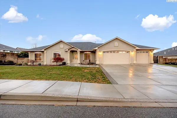 4705 Indian Ridge Dr,  Pasco,  WA 99301