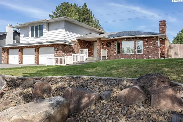 1110 W 22nd Ave,  Kennewick,  WA 99337
