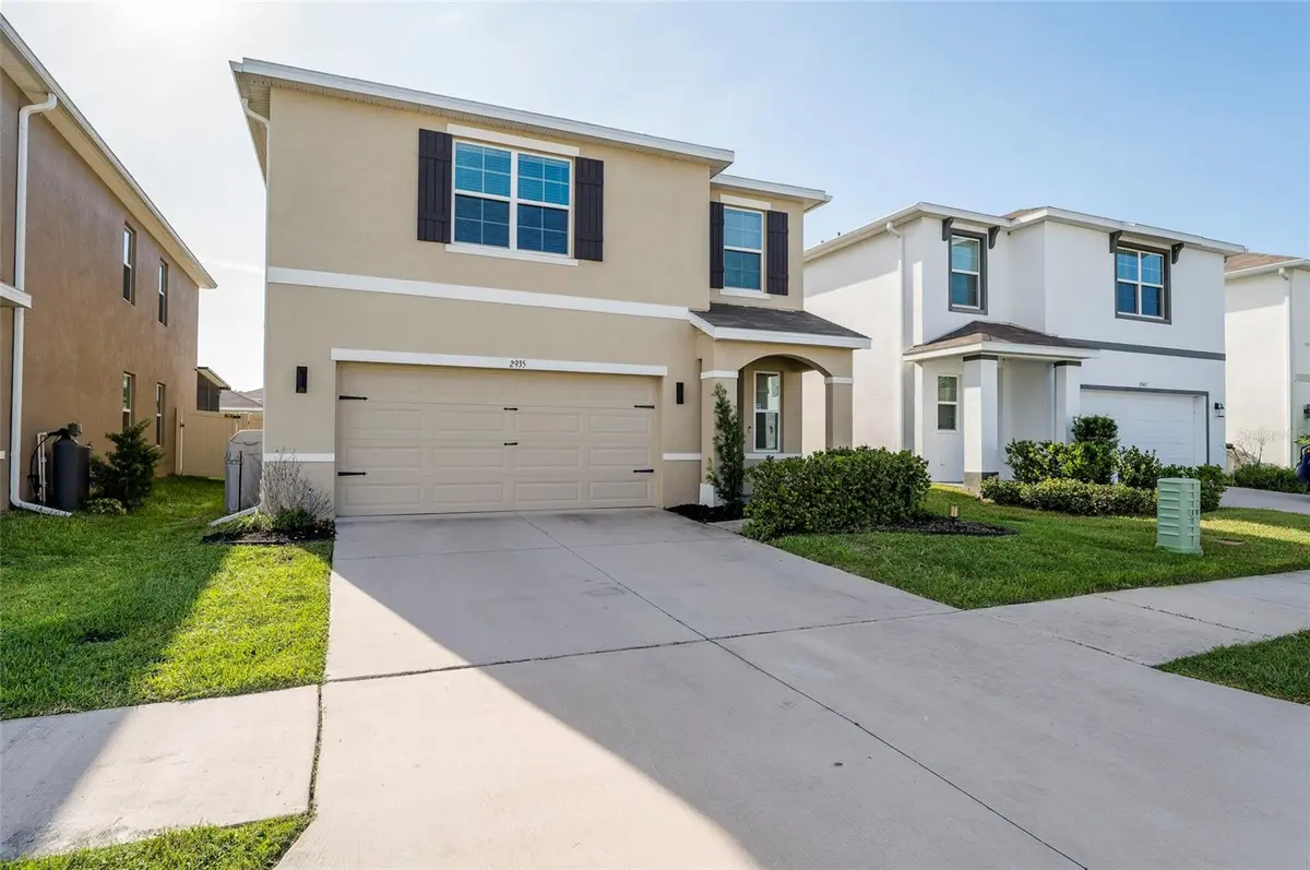 2935 COMMON FIG RUN, Wesley Chapel, FL 33543
