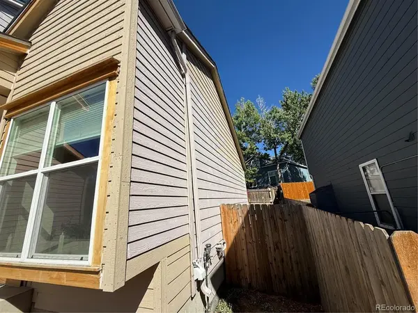2806 S Danube, Aurora, CO 80013