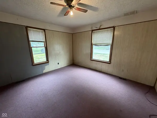 250 S Central ST, Atlanta, IN 46031