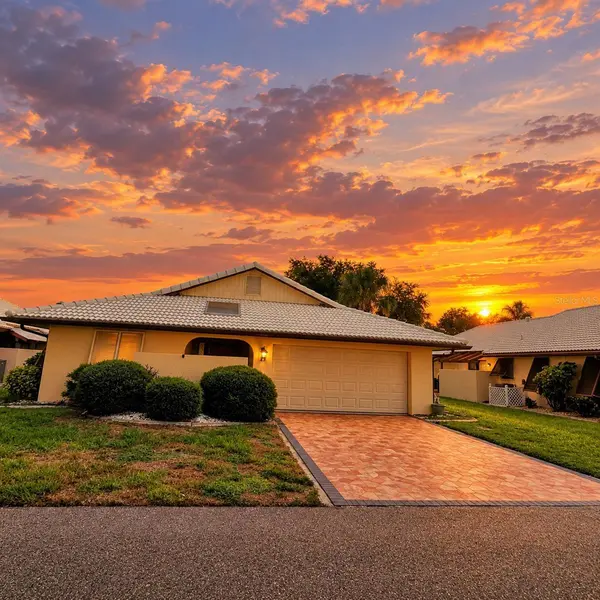 49 SANDSTONE CIR, Venice, FL 34293