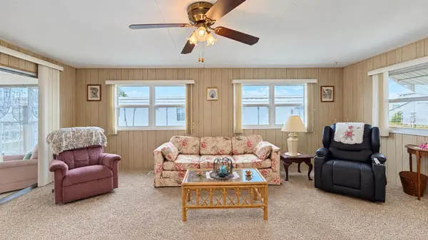 41 PINDO PALM ST E #41, Largo, FL 33770