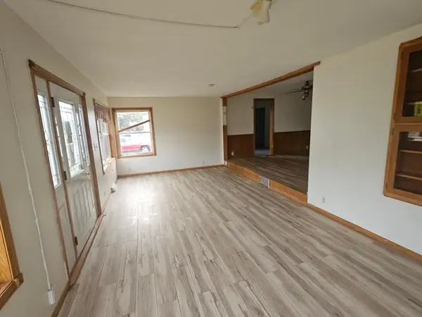 203 Euclid AVE, Milroy, MN 56263