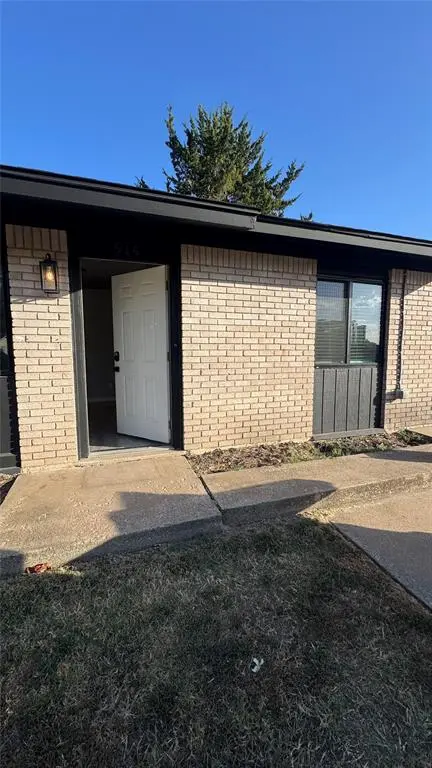 914 Drake DR #914, Norman, OK 73071